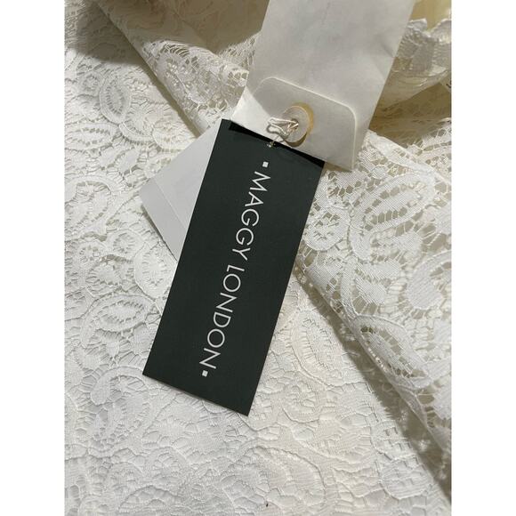 VTG New Maggy London Womens 12 Buttoned Back Lace Overlay Top White Made In USA - Picture 10 of 11